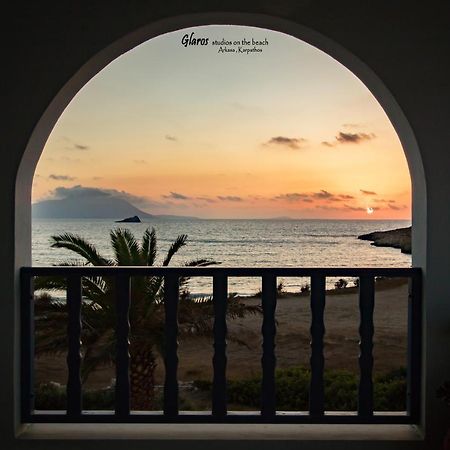 Apartamento Glaros Luxury Studio On The Beach Arkasa Exterior foto