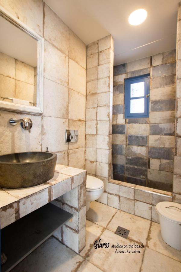 Apartamento Glaros Luxury Studio On The Beach Arkasa Exterior foto